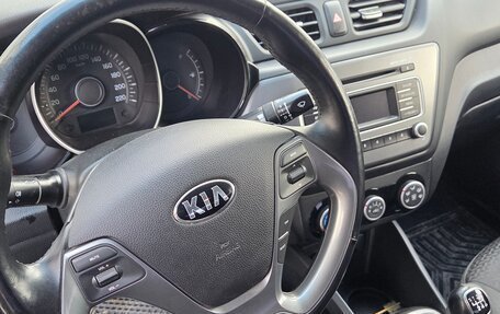 KIA Rio III рестайлинг, 2016 год, 900 000 рублей, 4 фотография