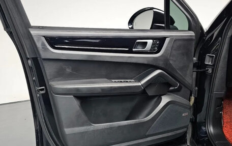 Porsche Cayenne III, 2022 год, 10 307 000 рублей, 8 фотография