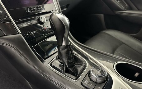 Infiniti Q50 I рестайлинг, 2017 год, 1 600 000 рублей, 13 фотография