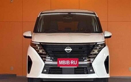 Nissan Serena, 2023 год, 1 817 009 рублей, 2 фотография