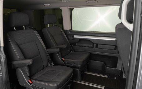 Volkswagen Multivan T6 рестайлинг, 2016 год, 3 319 000 рублей, 7 фотография