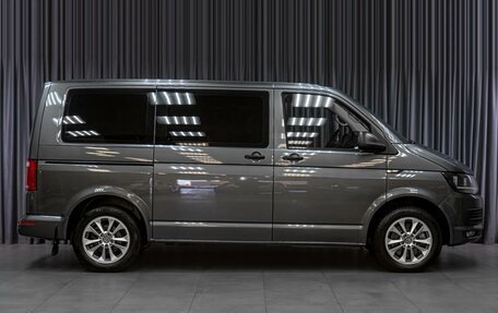 Volkswagen Multivan T6 рестайлинг, 2016 год, 3 319 000 рублей, 5 фотография