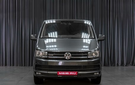 Volkswagen Multivan T6 рестайлинг, 2016 год, 3 319 000 рублей, 3 фотография