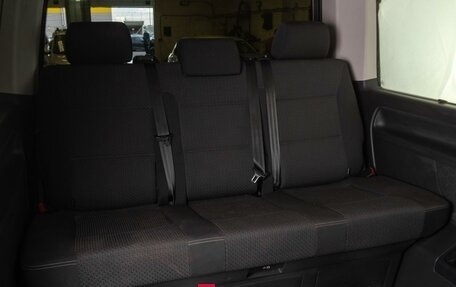 Volkswagen Multivan T6 рестайлинг, 2016 год, 3 319 000 рублей, 9 фотография