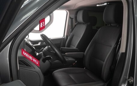 Volkswagen Multivan T6 рестайлинг, 2016 год, 3 319 000 рублей, 11 фотография