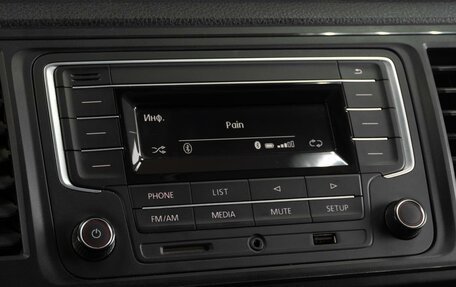 Volkswagen Multivan T6 рестайлинг, 2016 год, 3 319 000 рублей, 13 фотография