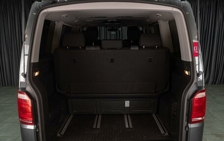 Volkswagen Multivan T6 рестайлинг, 2016 год, 3 319 000 рублей, 19 фотография