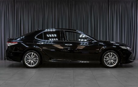 Toyota Camry, 2019 год, 2 399 000 рублей, 5 фотография