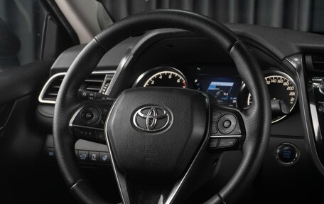 Toyota Camry, 2019 год, 2 399 000 рублей, 21 фотография
