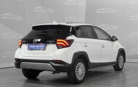 Toyota Yaris XP150 рестайлинг, 2022 год, 1 700 000 рублей, 5 фотография
