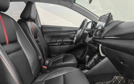Toyota Yaris XP150 рестайлинг, 2022 год, 1 700 000 рублей, 14 фотография