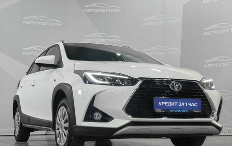Toyota Yaris XP150 рестайлинг, 2022 год, 1 700 000 рублей, 26 фотография
