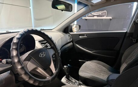 Hyundai Solaris II рестайлинг, 2016 год, 890 000 рублей, 10 фотография
