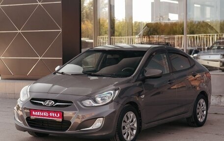 Hyundai Solaris II рестайлинг, 2011 год, 670 000 рублей, 1 фотография