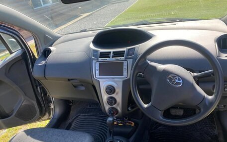 Toyota Vitz, 2009 год, 490 000 рублей, 2 фотография