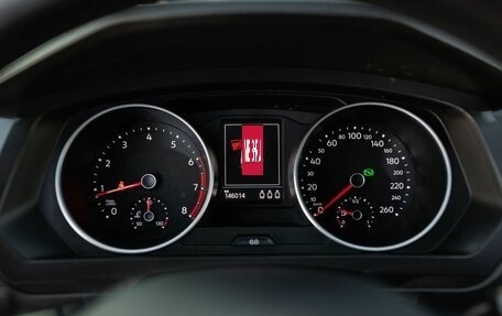 Volkswagen Tiguan II, 2017 год, 2 410 000 рублей, 13 фотография
