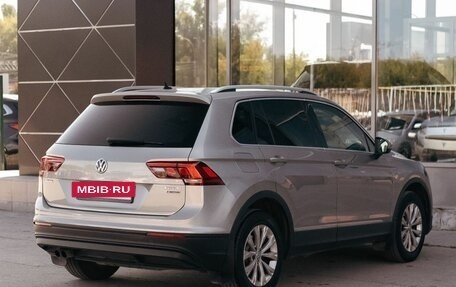 Volkswagen Tiguan II, 2017 год, 2 410 000 рублей, 5 фотография