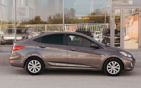Hyundai Solaris II рестайлинг, 2011 год, 670 000 рублей, 4 фотография