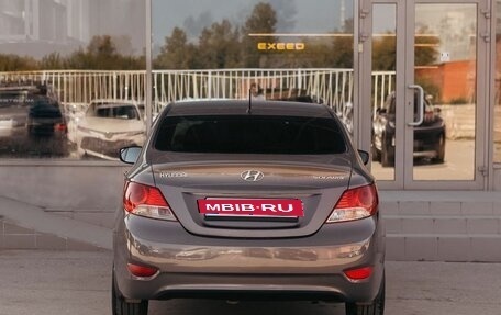 Hyundai Solaris II рестайлинг, 2011 год, 670 000 рублей, 6 фотография