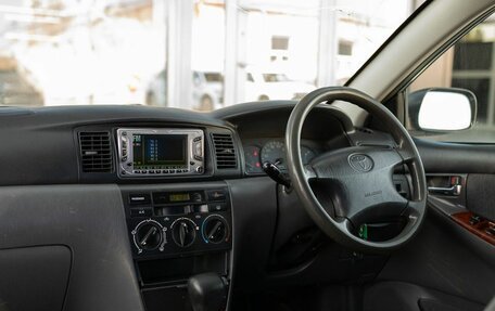Toyota Corolla, 2002 год, 610 000 рублей, 10 фотография