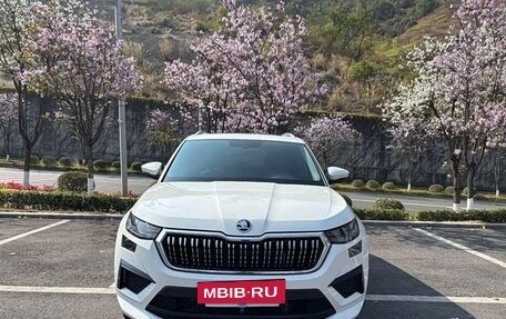 Skoda Karoq I, 2025 год, 1 980 000 рублей, 2 фотография