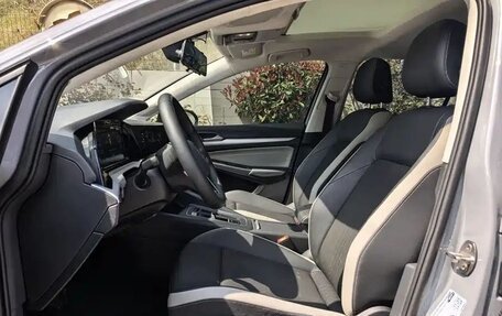 Volkswagen Golf VIII, 2023 год, 1 690 005 рублей, 9 фотография