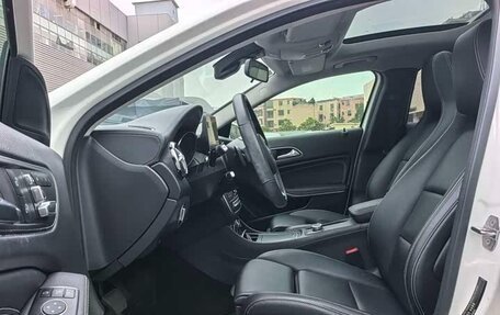 Mercedes-Benz GLA, 2018 год, 1 860 000 рублей, 6 фотография