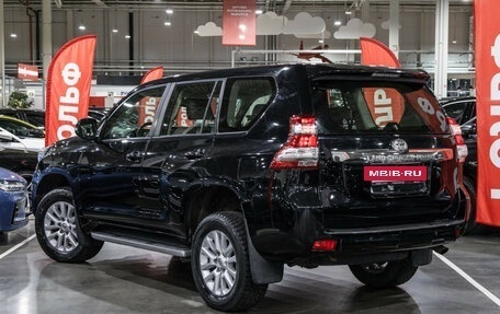 Toyota Land Cruiser Prado 150 рестайлинг 2, 2013 год, 2 999 000 рублей, 8 фотография