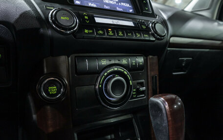 Toyota Land Cruiser Prado 150 рестайлинг 2, 2013 год, 2 999 000 рублей, 14 фотография