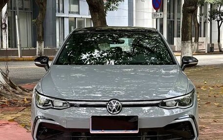 Volkswagen Golf VIII, 2022 год, 1 730 005 рублей, 2 фотография