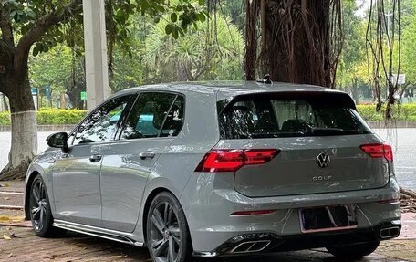 Volkswagen Golf VIII, 2022 год, 1 730 005 рублей, 3 фотография
