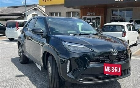 Toyota Yaris Cross, 2023 год, 1 490 002 рублей, 3 фотография