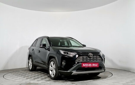 Toyota RAV4, 2020 год, 3 190 000 рублей, 3 фотография