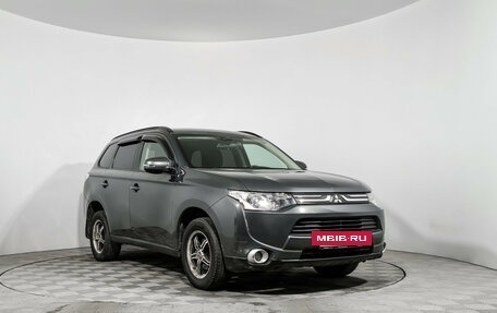 Mitsubishi Outlander III рестайлинг 3, 2013 год, 999 000 рублей, 3 фотография
