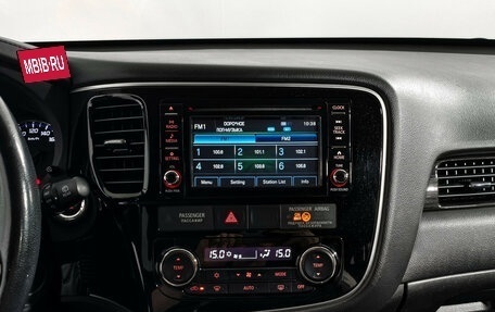 Mitsubishi Outlander III рестайлинг 3, 2017 год, 1 920 000 рублей, 16 фотография