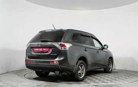 Mitsubishi Outlander III рестайлинг 3, 2013 год, 999 000 рублей, 5 фотография