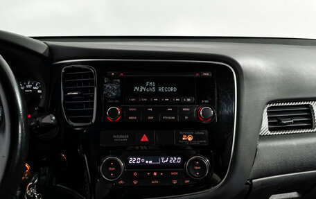 Mitsubishi Outlander III рестайлинг 3, 2013 год, 999 000 рублей, 16 фотография