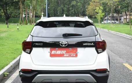 Toyota Yaris XP150 рестайлинг, 2023 год, 1 180 000 рублей, 5 фотография