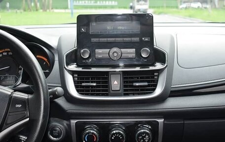 Toyota Yaris XP150 рестайлинг, 2023 год, 1 180 000 рублей, 8 фотография