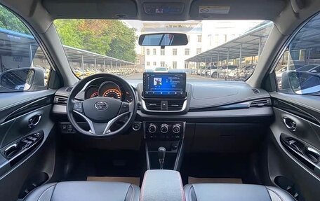 Toyota Yaris XP150 рестайлинг, 2023 год, 1 160 000 рублей, 8 фотография
