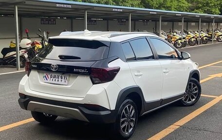 Toyota Yaris XP150 рестайлинг, 2023 год, 1 160 000 рублей, 4 фотография