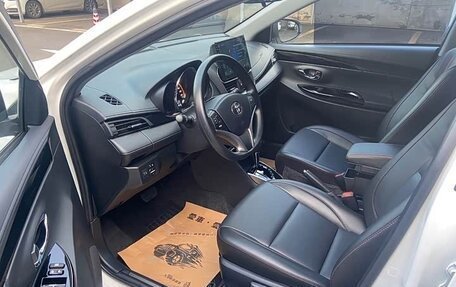 Toyota Yaris XP150 рестайлинг, 2023 год, 1 160 000 рублей, 7 фотография