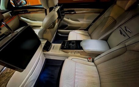 Genesis G90 I рестайлинг, 2016 год, 2 350 000 рублей, 8 фотография