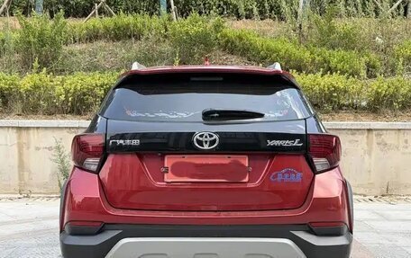 Toyota Yaris, 2022 год, 1 350 088 рублей, 3 фотография