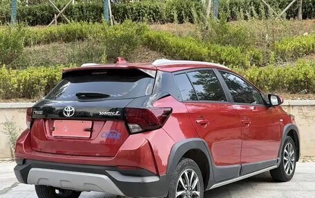 Toyota Yaris, 2022 год, 1 350 088 рублей, 4 фотография
