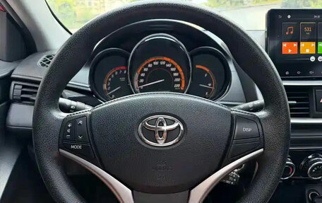 Toyota Yaris, 2022 год, 1 350 088 рублей, 8 фотография