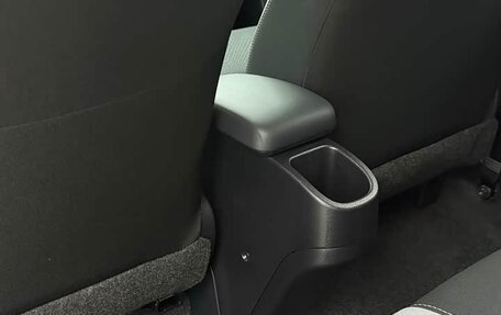 Toyota Yaris, 2022 год, 1 350 088 рублей, 18 фотография