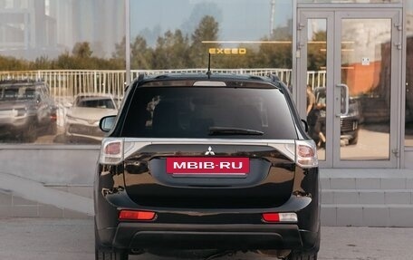 Mitsubishi Outlander III рестайлинг 3, 2012 год, 1 410 000 рублей, 6 фотография