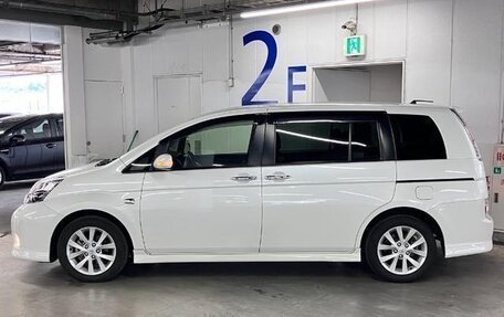 Toyota ISis I, 2012 год, 920 001 рублей, 8 фотография