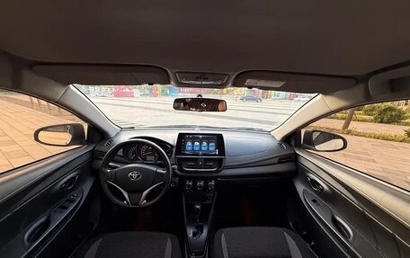 Toyota Vios III, 2022 год, 1 090 000 рублей, 7 фотография